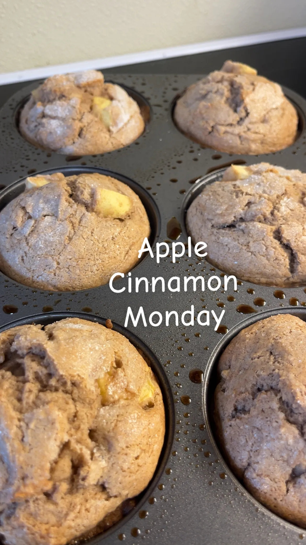 Apple Cinnamon Muffins