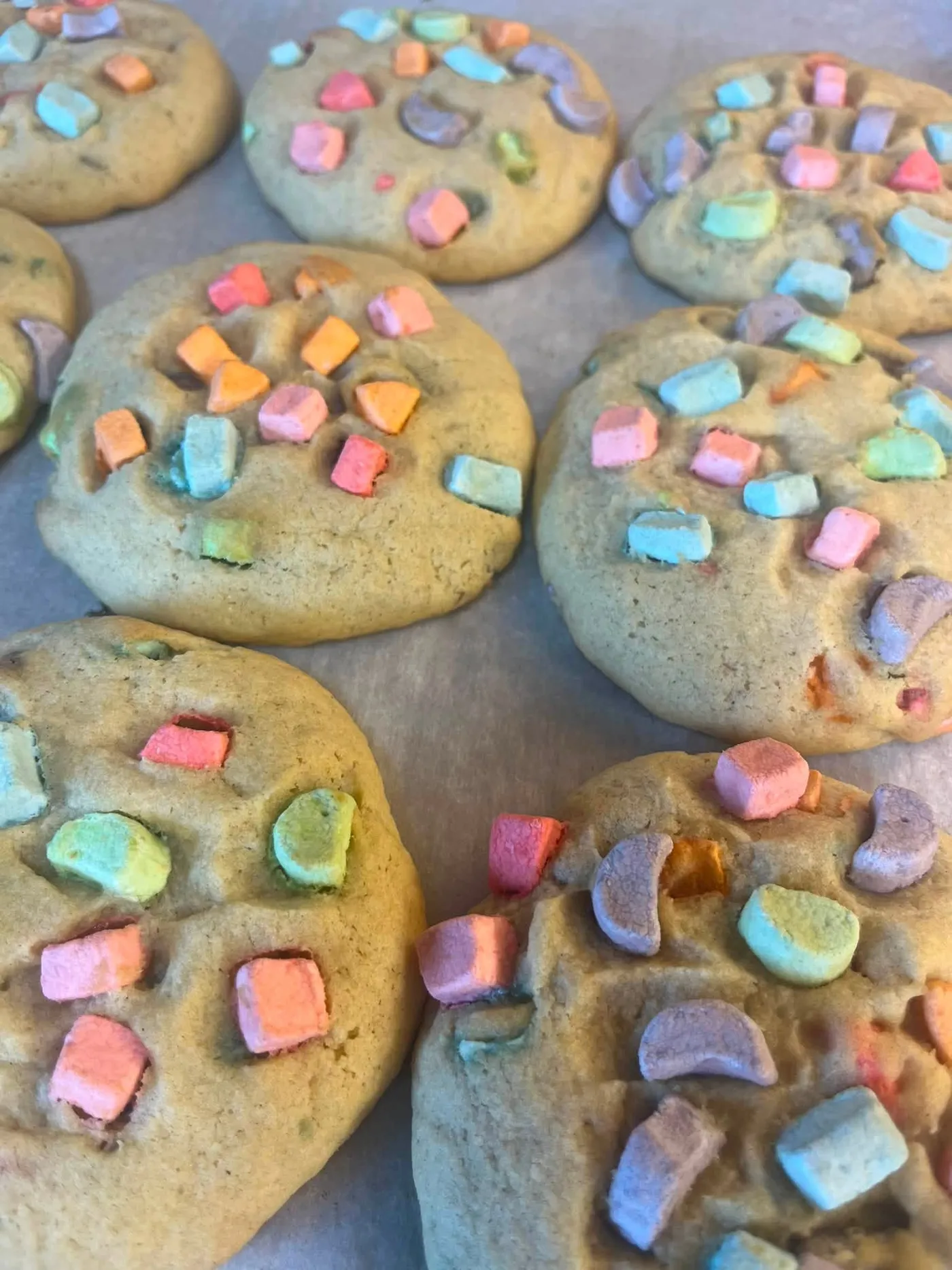 Bubblegum Marshmallow Cookies